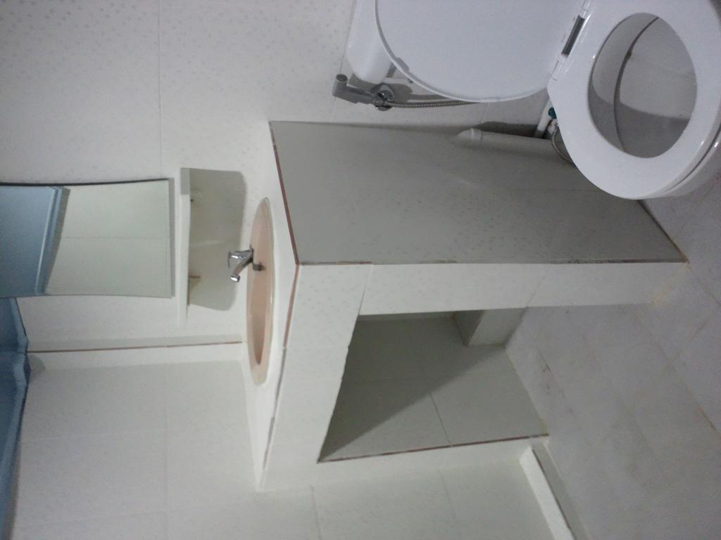 Nalin Guesthouse Τσιάνγκ Μάι Δωμάτιο φωτογραφία