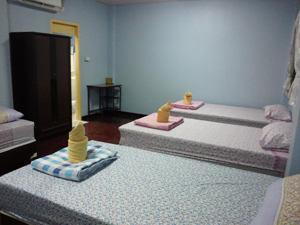 Nalin Guesthouse Τσιάνγκ Μάι Δωμάτιο φωτογραφία